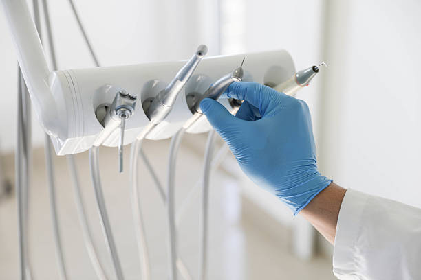 Professional Tooth Extraction technician working in Montgomery, OH